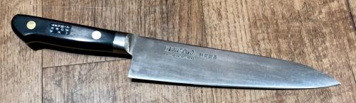 Couteau japonais Misono chef 18 cm acier au carbone suedois