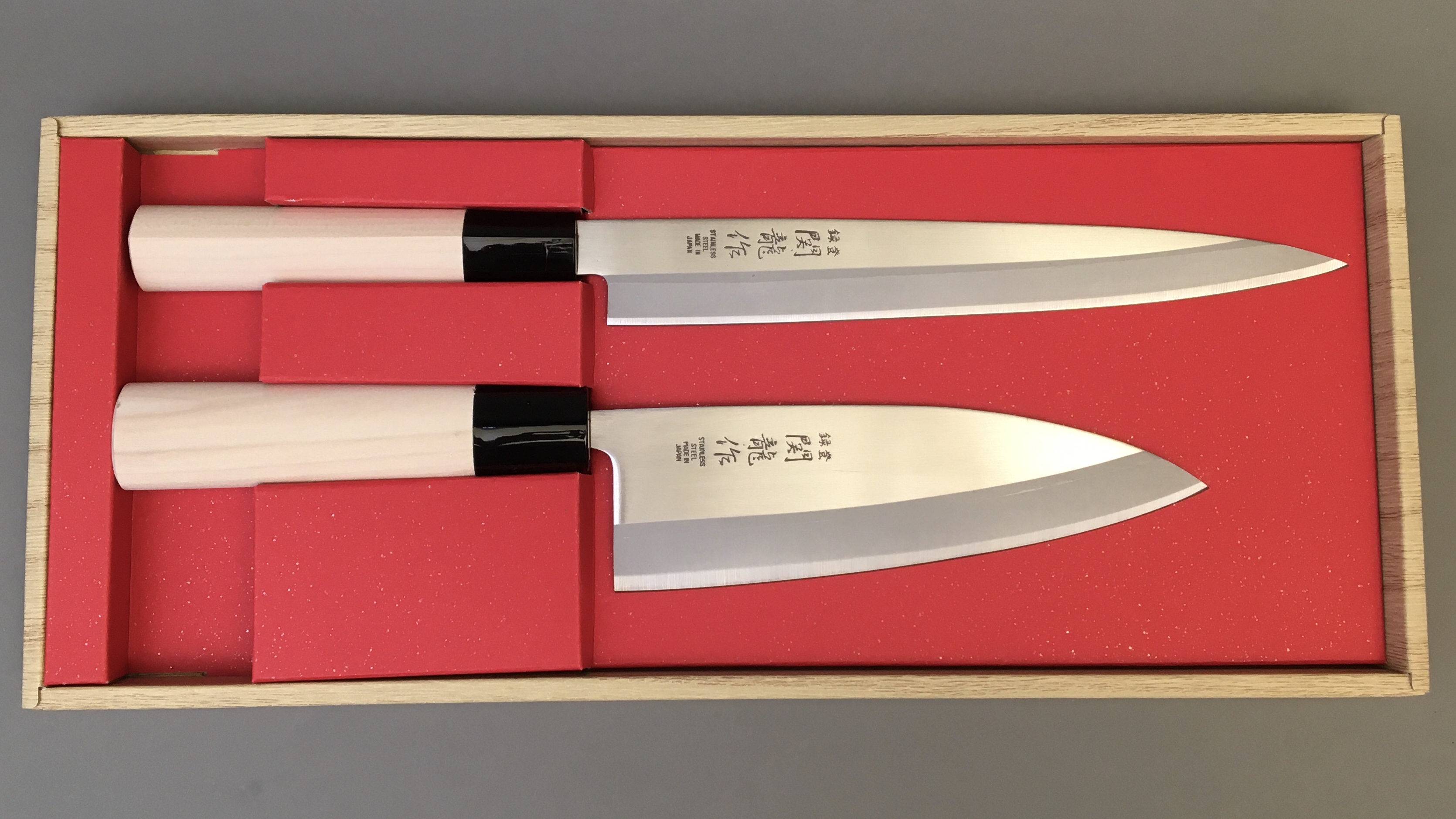 Coffret de 2 couteaux japonais Jaku Tradition - SR601