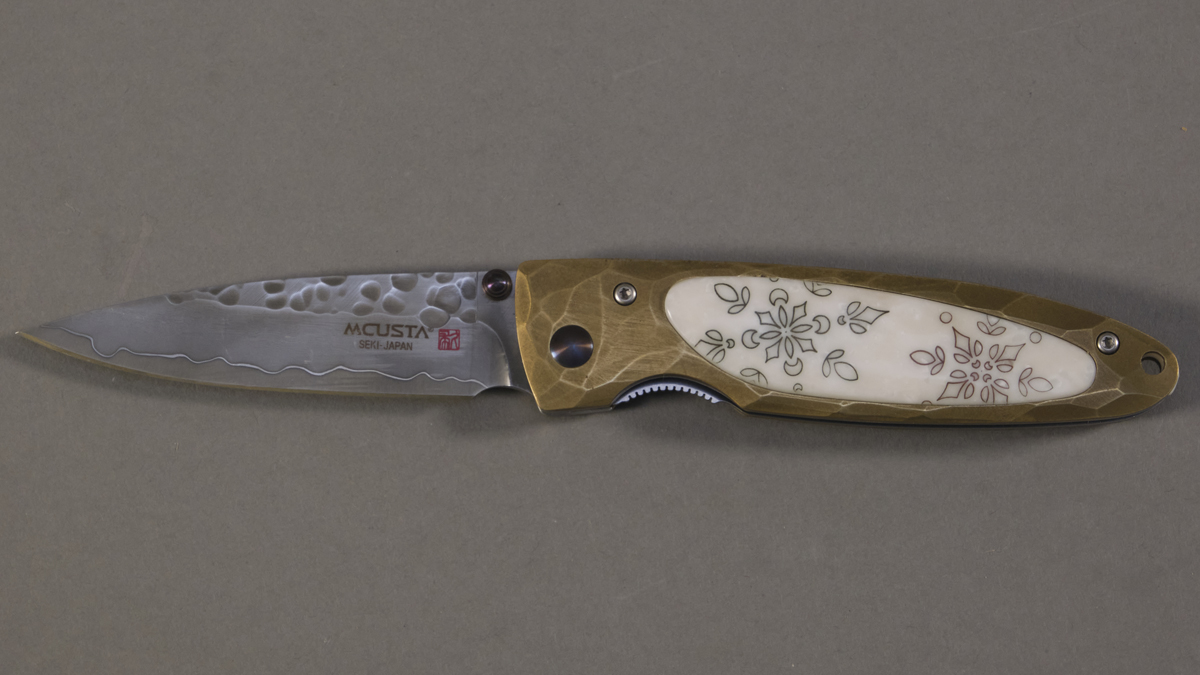 Couteau Mcusta MCPV-001 - Cristal de neige - édition limitée Platinium Label