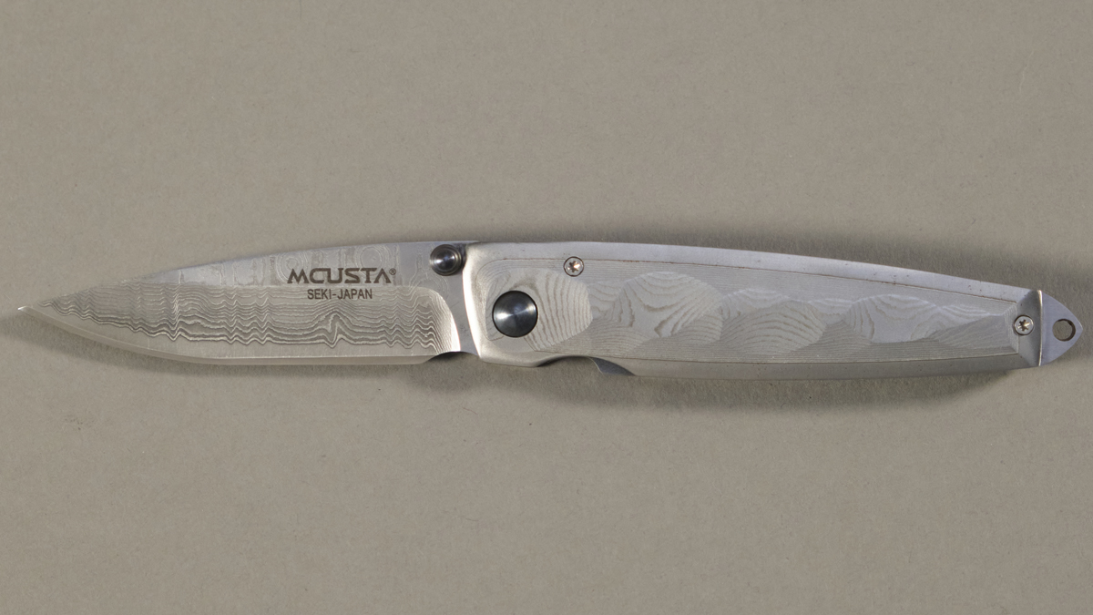 Couteau japonais Mcusta Tsuchi - manche 10 cm acier VG-10 damas inox 66 couches