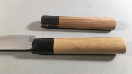 Changement de manche de couteau japonais en atelier