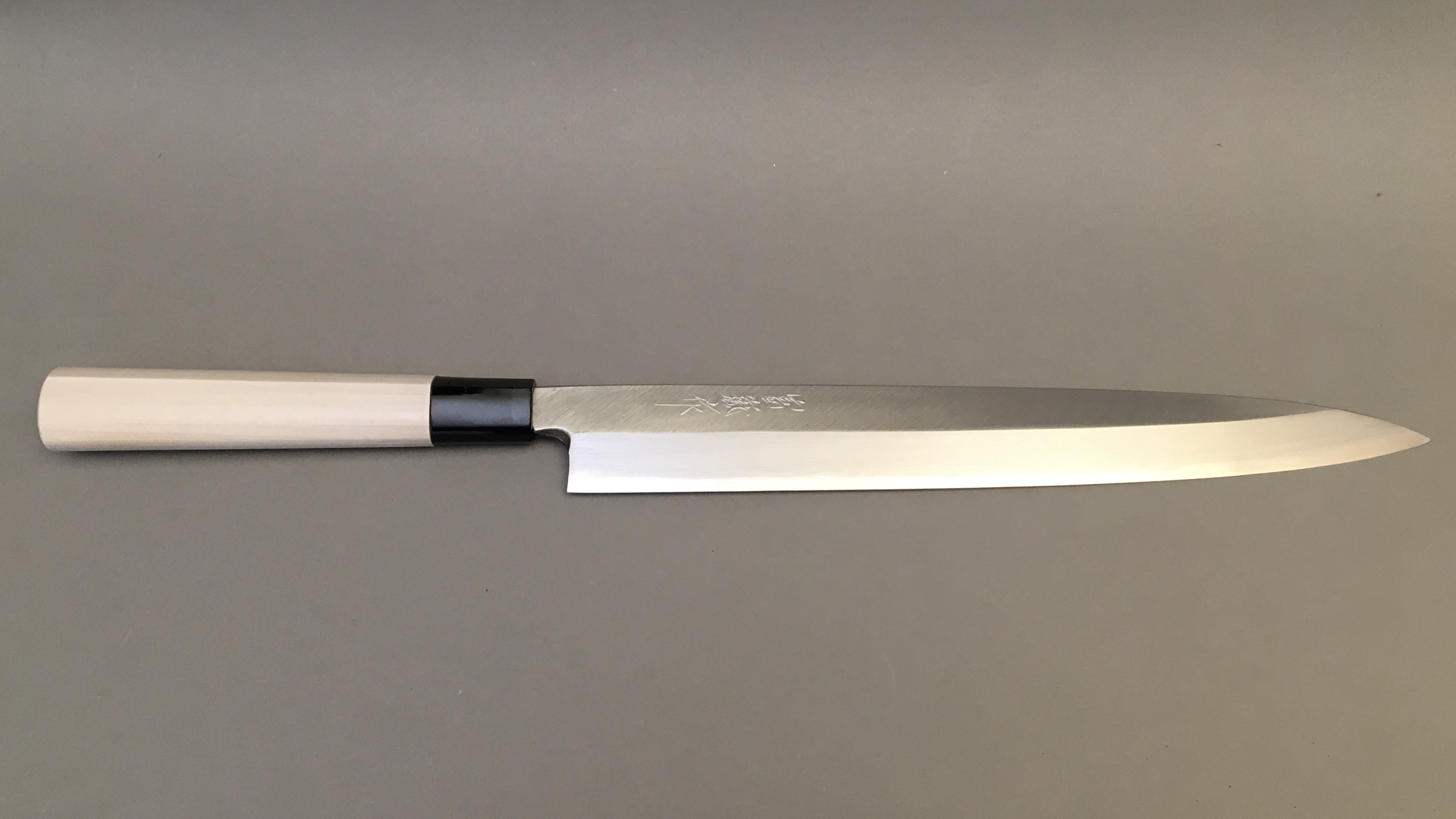 Couteau japonais Sashimi 27 cm Jaku Pro