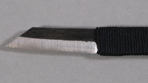 Couteau fixe japonais type "higonokami" avec paracorde