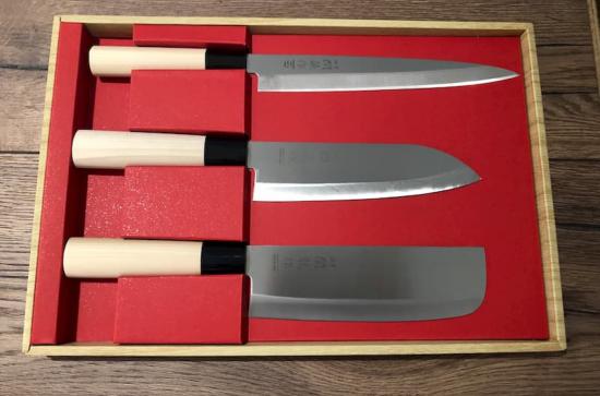 Coffret de 3 couteaux japonais Jaku Tradition