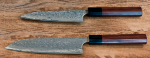 SET DE 2 COUTEAUX JAPONAIS DE CUISINE MASAKAGE GAMME KUMO SANTOKU ET OFFICE