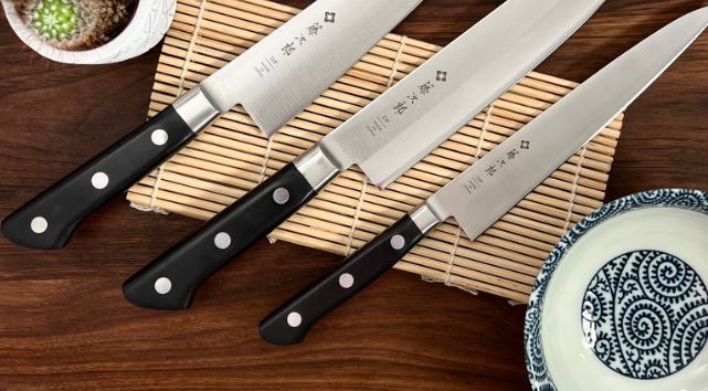 Manche riveté de couteaux de cuisine japonais
