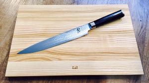 Planche à découper et couteau de cuisine japonais Kai