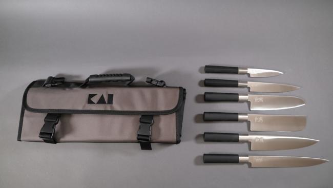 Mallette de couteaux japonais Wasabi Black de Kai