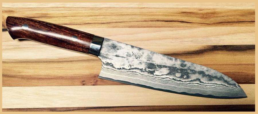 Couteau de cuisine japonais Takeshi Saji gamme VG10 Damas
