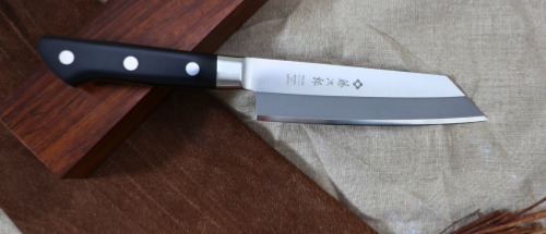 Couteaux japonais Tojiro DP serie